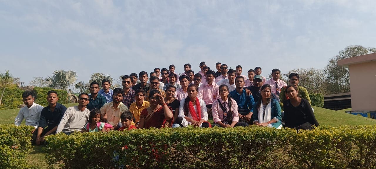 Poineer Institute of Pharmacy Bareilly Images photo 1